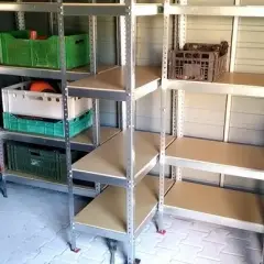Jak zrobić metalowy regał do garażu? Poradnik DIY od eksperta!