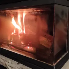 Kominek czy koza? Porównaj wady, zalety, koszty i wybierz!