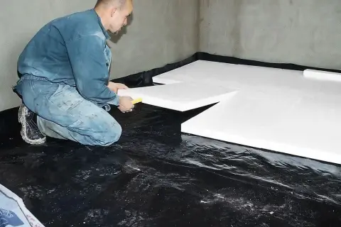 Jaki styropian na podłogę pod wylewkę? Wybierz mądrze i oszczędzaj!