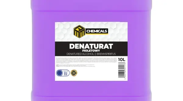 Fioletowy denaturat w 10-litrowym kanistrze, produkt do czyszczenia i dezynfekcji.