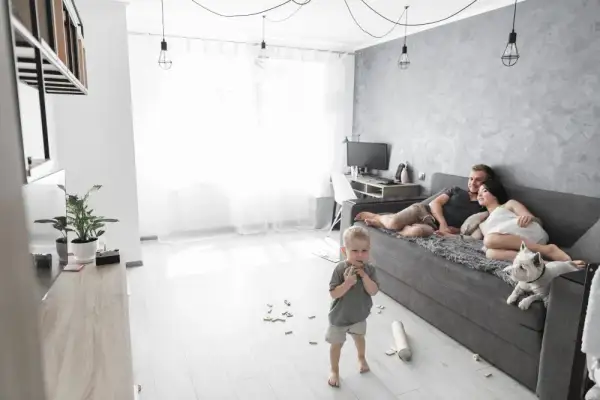 Jak zaplanować duży salon, żeby wygodnie odpoczywać i przyjmować gości?